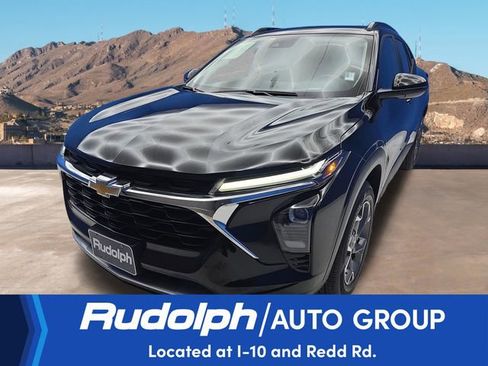 Used 2025 Chevrolet Trax LT w/ LT Convenience Package FWD image 1