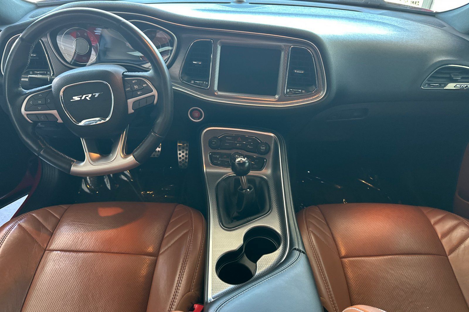 Used 2016 Dodge Challenger SRT Hellcat RWD image 3