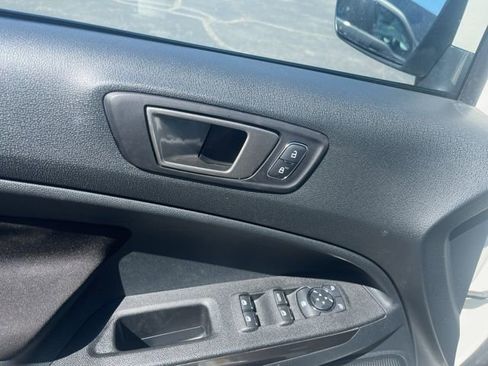 Used 2022 Ford EcoSport SE w/ SE Convenience Package image 18