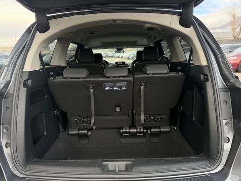 Used 2025 Honda Odyssey EX-L image 18