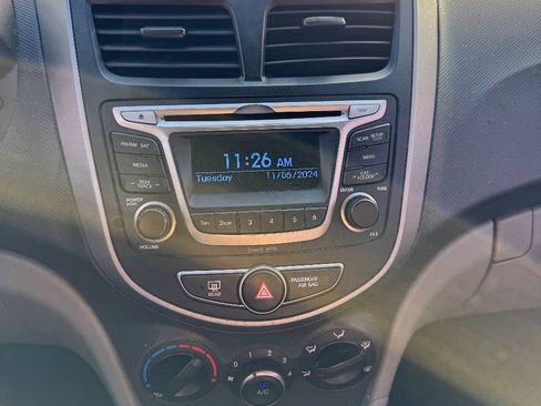 Used 2015 Hyundai Accent GLS FWD image 15