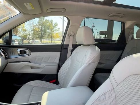 Used 2022 Kia Sorento SX image 32