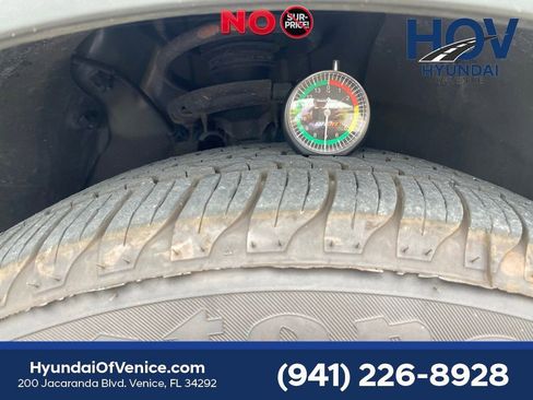 Used 2024 Kia Sportage EX FWD image 14