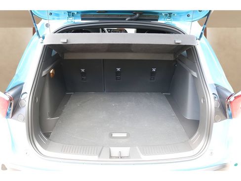Used 2026 Chevrolet Trax RS w/ Sunroof Package FWD image 18