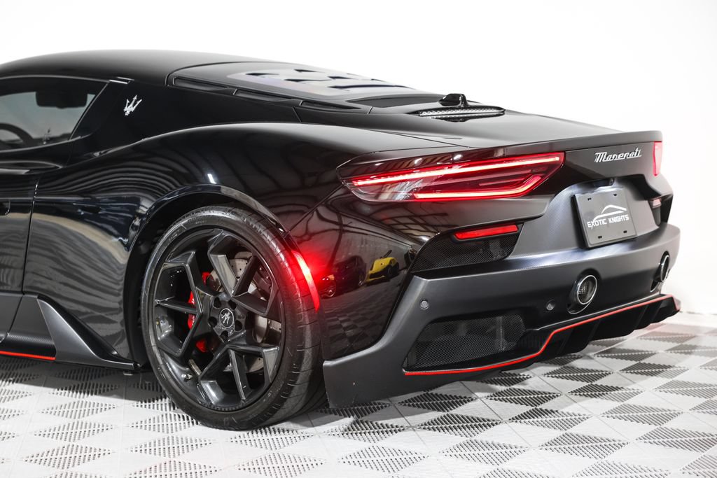 Used 2022 Maserati MC20 Coupe RWD image 18