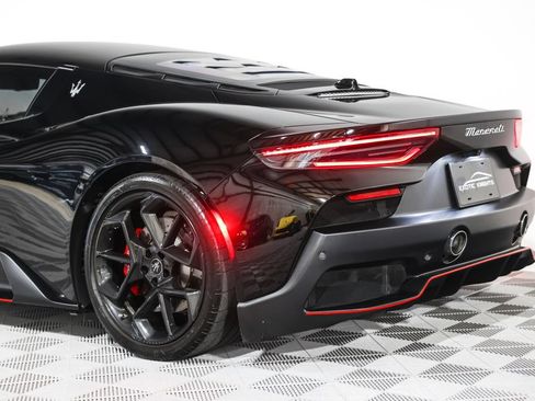 Used 2022 Maserati MC20 Coupe RWD image 18