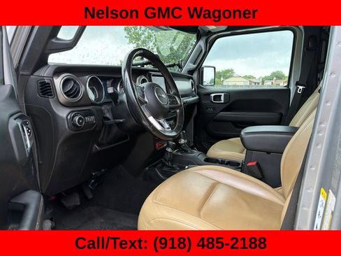 Used 2019 Jeep Wrangler Unlimited Rubicon AWD/4WD image 10