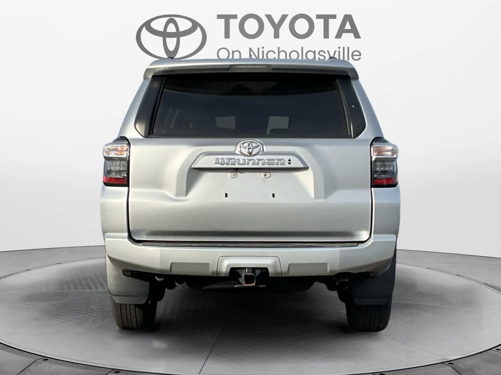 Used 2023 Toyota 4Runner SR5 Premium w/ Moonroof Package RWD image 4
