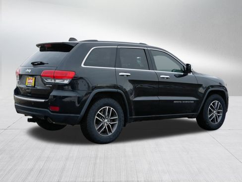 Used 2017 Jeep Grand Cherokee Limited w/ Luxury Group II image 7