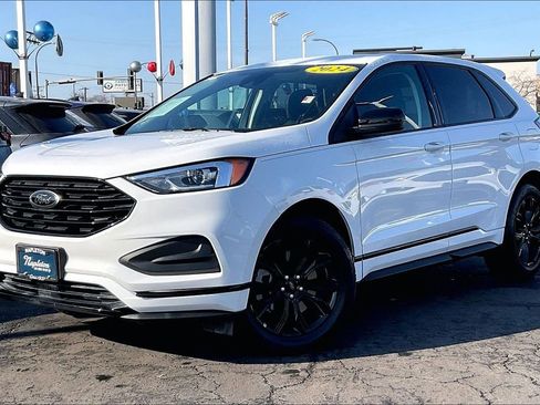 Used 2024 Ford Edge SE w/ Black Appearance Package image 10