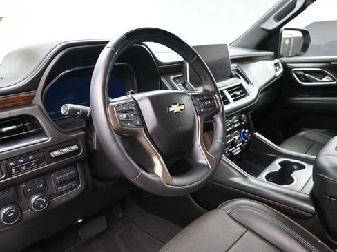 Used 2023 Chevrolet Tahoe High Country w/ Advanced Technology Package RWD image 18