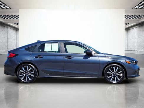 Used 2024 Honda Civic EX-L image 6