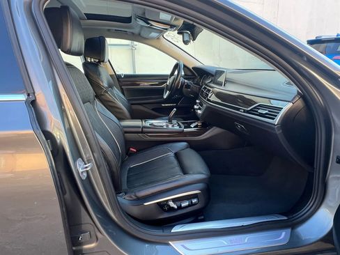 Used 2016 BMW 750i xDrive 750i xDrive Sedan 4D image 32