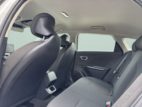 New 2026 Kia K4 FWD image 19