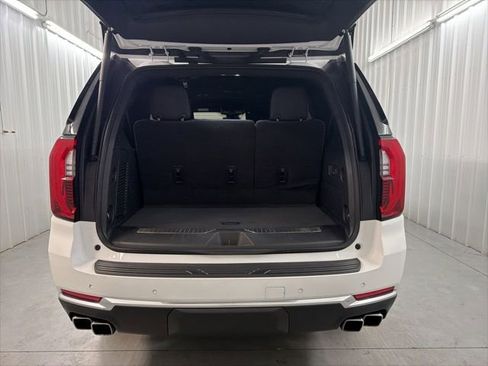 Used 2025 GMC Yukon Denali image 34