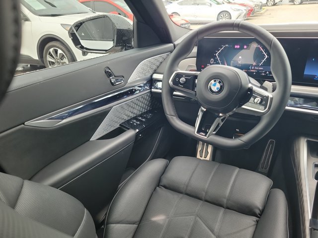 Used 2024 BMW 760i xDrive AWD/4WD image 17