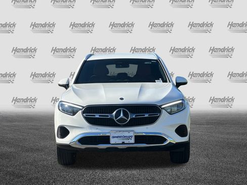 Used 2025 Mercedes-Benz GLC 350e 4MATIC image 10