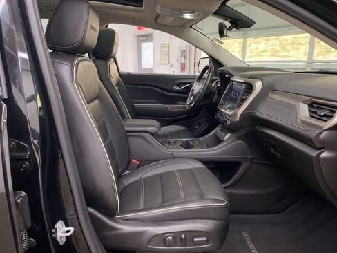 Used 2022 GMC Acadia Denali w/ Denali Ultimate Package AWD/4WD image 18