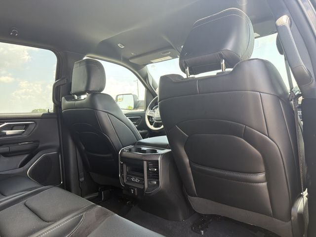 Used 2026 RAM 1500 Laramie AWD/4WD image 17