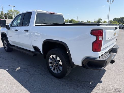 Used 2024 Chevrolet Silverado 2500 Custom w/ Custom Value Package AWD/4WD image 6