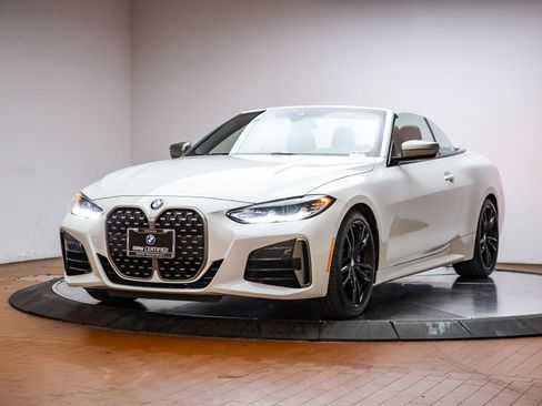 Certified 2023 BMW M440i Convertible image 1