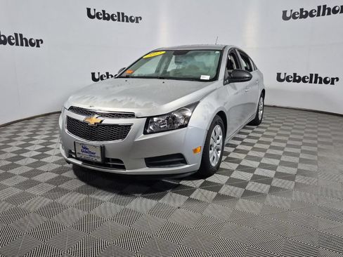 Used 2012 Chevrolet Cruze LS w/ Connectivity Package FWD image 3