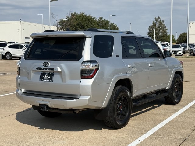 Used 2022 Toyota 4Runner SR5 RWD image 4