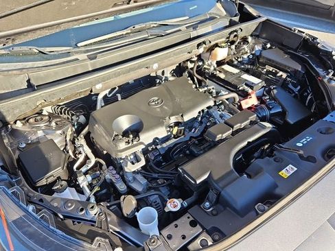 Used 2021 Toyota RAV4 XLE image 33