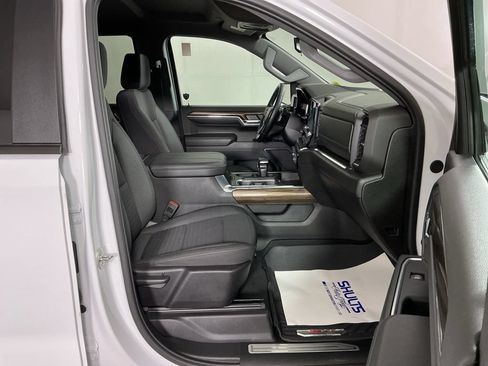 Used 2024 Chevrolet Silverado 1500 RST AWD/4WD image 6