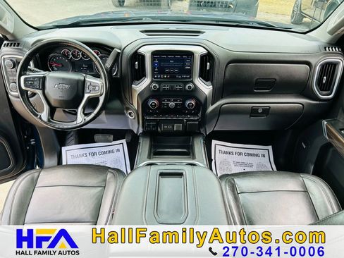 Used 2020 Chevrolet Silverado 1500 LT Trail Boss AWD/4WD image 9