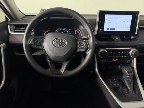 Used 2025 Toyota RAV4 LE FWD image 14