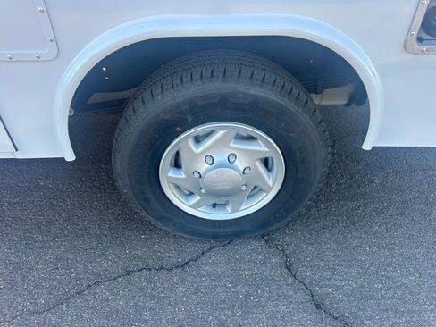 New 2025 Ford E-350 and Econoline 350 Super Duty w/ Power Equipment Group image 39