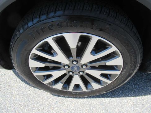 Used 2020 Ford Escape Titanium AWD/4WD image 11