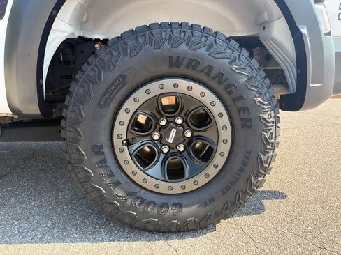 Used 2022 Ford F150 Raptor w/ Equipment Group 801A High AWD/4WD image 19