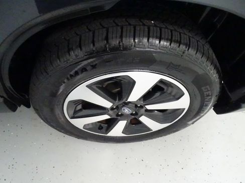Used 2018 Subaru Forester 2.5i Premium w/ All-Weather Package AWD/4WD image 26