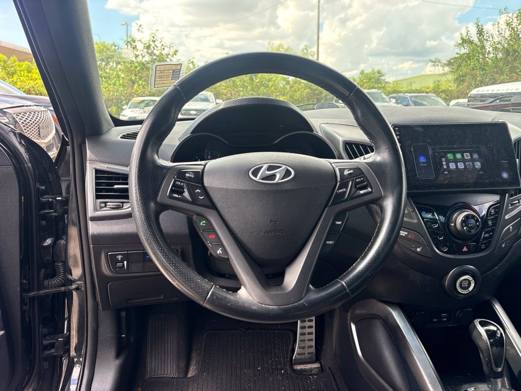 Used 2016 Hyundai Veloster Turbo FWD image 18