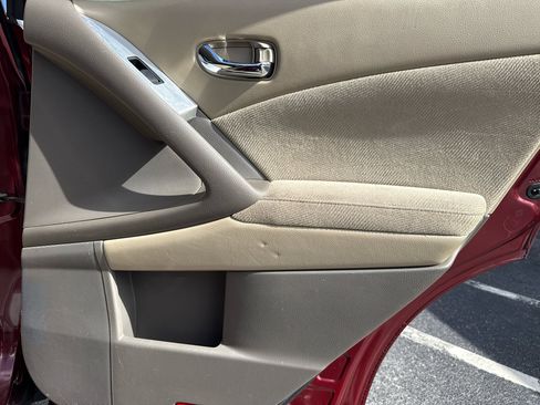 Used 2012 Nissan Murano SV image 18