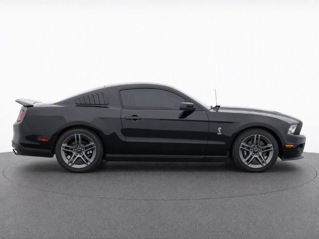 Used 2012 Ford Mustang Shelby GT500 RWD image 8