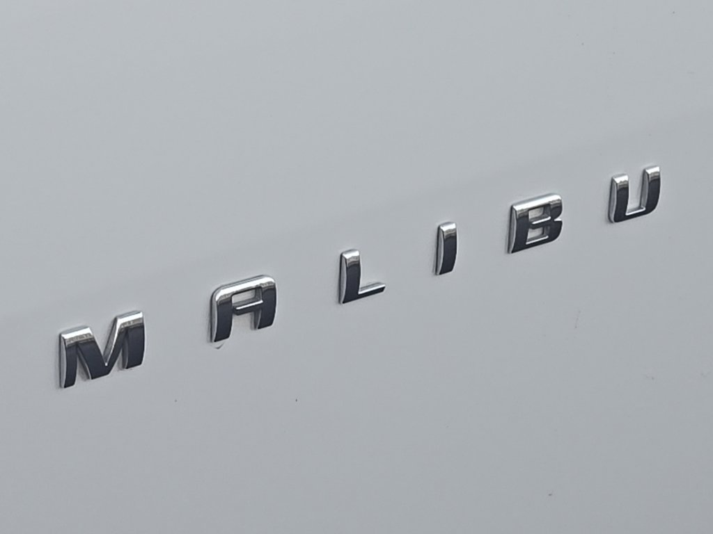 Used 2020 Chevrolet Malibu LT FWD image 36
