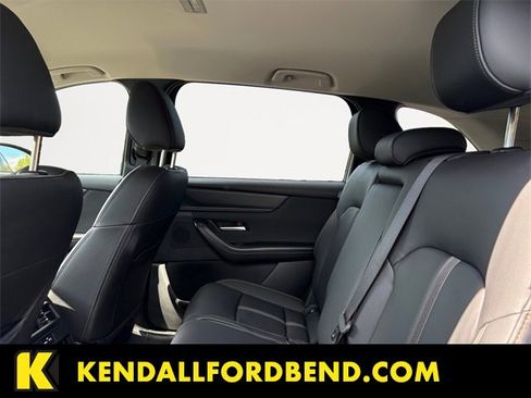 Used 2025 MAZDA CX-90 3.3 Turbo w/ Select Package image 13