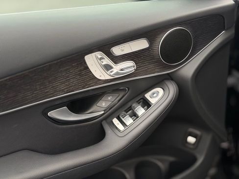 Used 2022 Mercedes-Benz GLC 300 4MATIC image 22