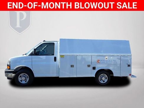 New 2025 Chevrolet Express 3500 w/ Power Convenience Package RWD image 10