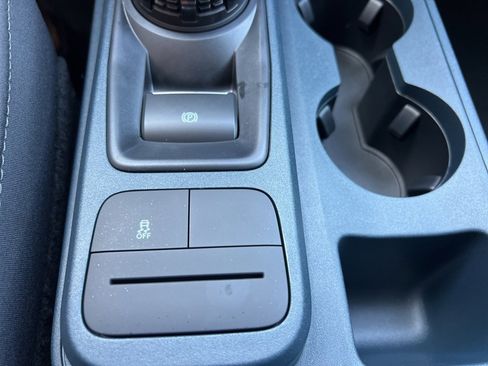 New 2025 Ford Maverick XL image 16