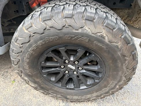 Used 2023 Ford F150 Raptor w/ Raptor Carbon Fiber Package AWD/4WD image 19