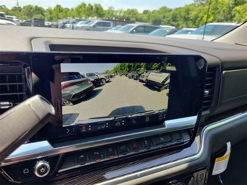 New 2025 GMC Sierra 1500 SLE w/ Preferred Package image 21