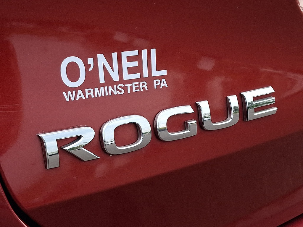 Used 2016 Nissan Rogue SV AWD/4WD image 31