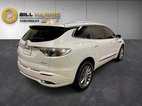 Used 2024 Buick Enclave Avenir image 2