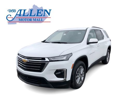 Used 2023 Chevrolet Traverse LT w/ LPO, Floor Liner Package AWD/4WD image 1