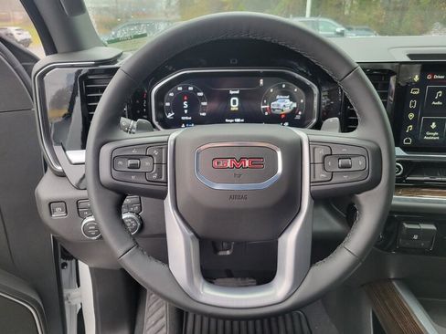 New 2026 GMC Sierra 1500 Elevation image 9