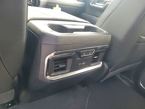 New 2026 GMC Sierra 1500 SLT w/ SLT Premium Package image 8